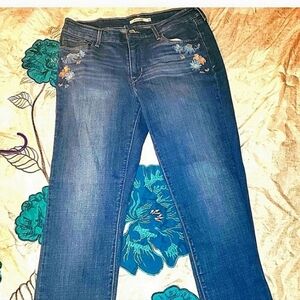 Levi Strauss gorgeous skinny jeans 32